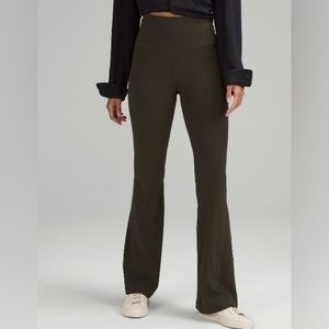 High rise groove pant